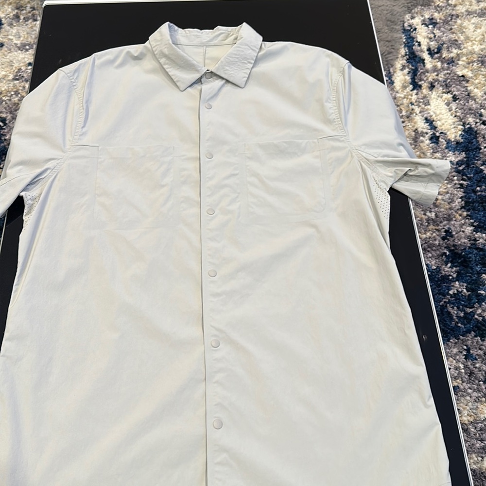 Lululemon snap to it short sleeve